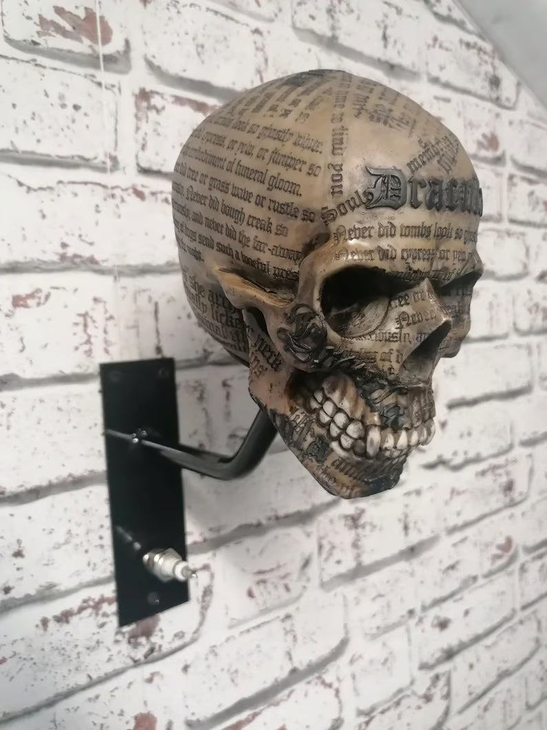 💀SkullRack – Hjelm- og jakkestativ