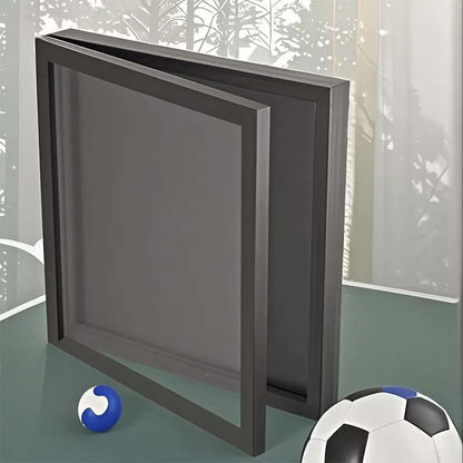 Treramme for utstilling av skjorter, med magnetlås