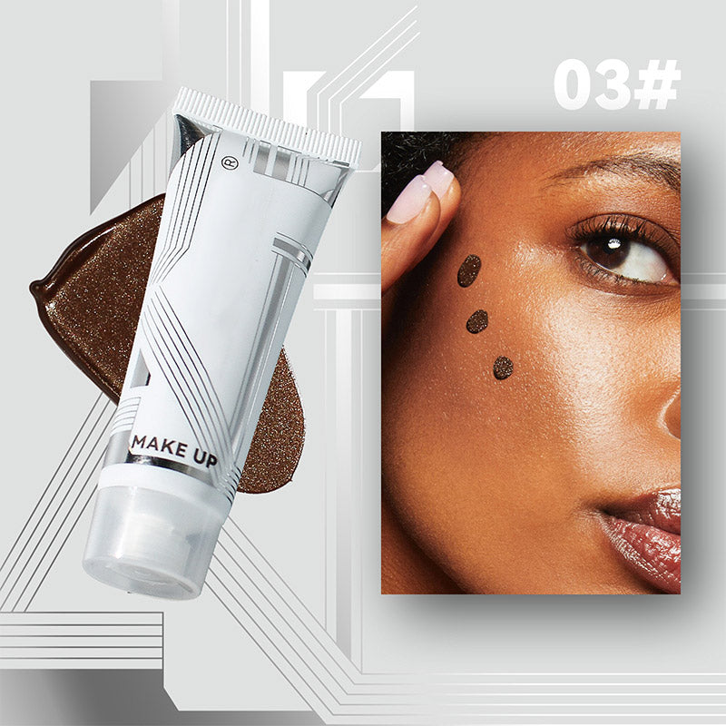 Naturlig og lys flytende bronzer